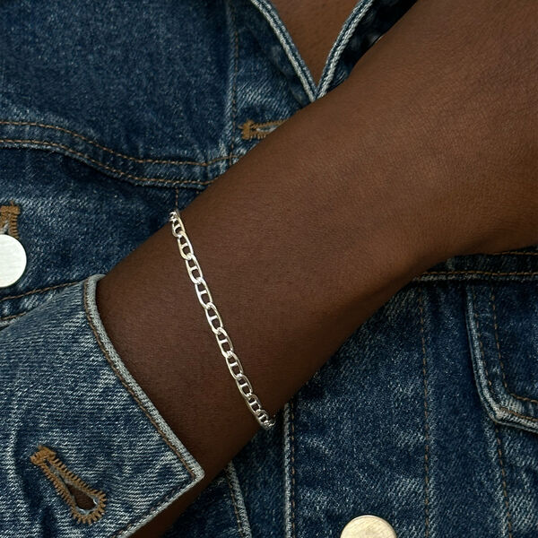 Aurora Armb&aring;nd, Philippa Studios