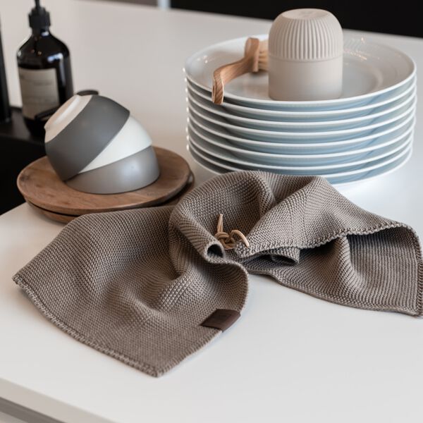 Strikket Håndklæde, ginger snap, By LOHN