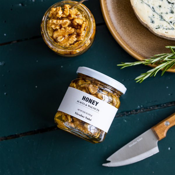 Honning Akacie & valn&oslash;dder, Nicolas Vah&eacute;