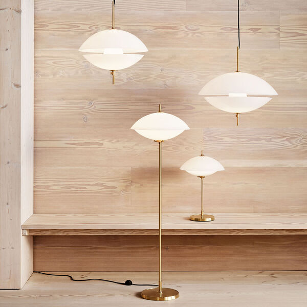 MUSLING™ gulvlampe, opal/brass, Fritz Hansen
