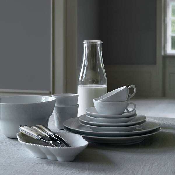 Hvid Riflet tallerken Ø 27 cm, Royal Copenhagen