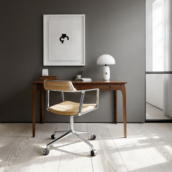 VIPP452 | Swivel Chair | Castors | sand/polished aluminium | Stol, Vipp