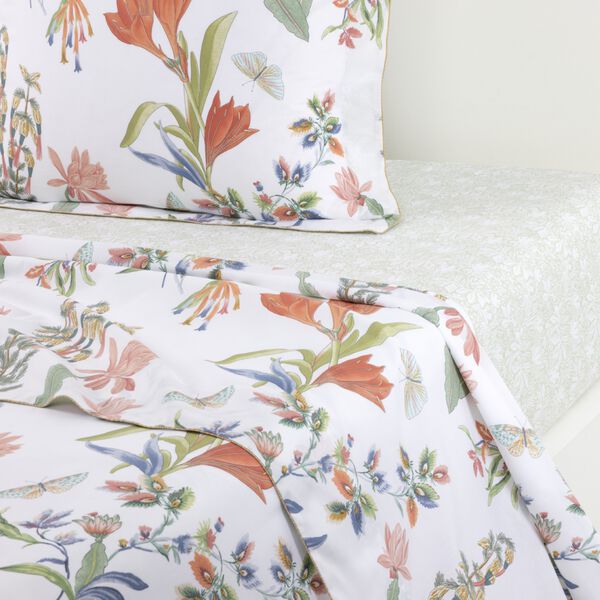 &Egrave;ze fladt lagen, Yves Delorme