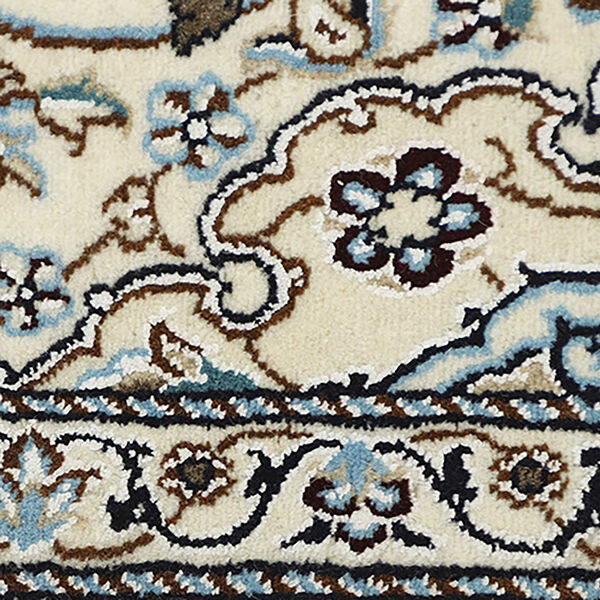 Nain 9 gulvt&aelig;ppe, Rezas