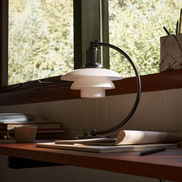 PH 2/2 Luna bordlampe Special Edition, matt black/opal, Louis Poulsen