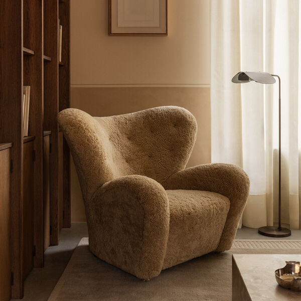 The Tired Man Lounge Chair & Ottoman | Dark Stained Oak/Honey | Stol, Audo Copenhagen