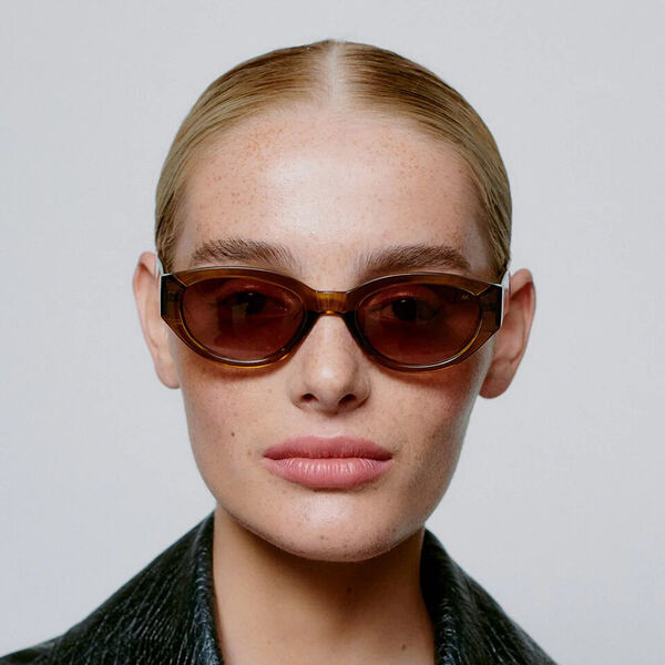 Winnie Solbriller, smoke transparent, A. KJÆRBEDE