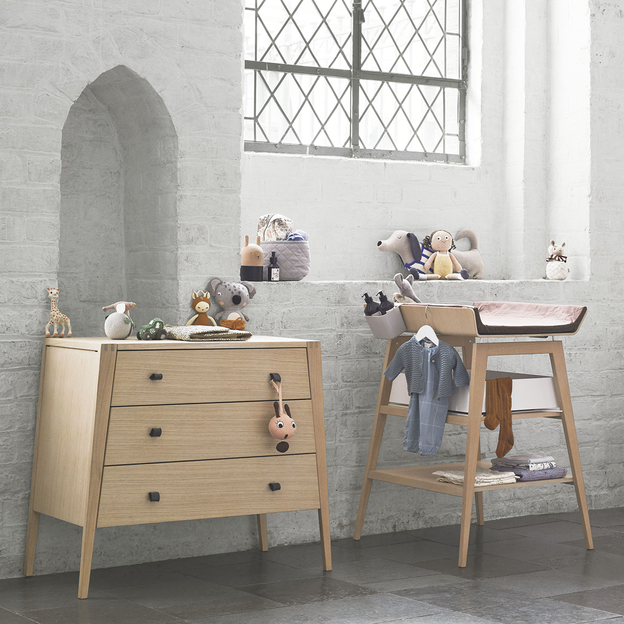 vulgaritet Calibre Sodavand Køb Leander Classic™ kommode, hvid | Leander