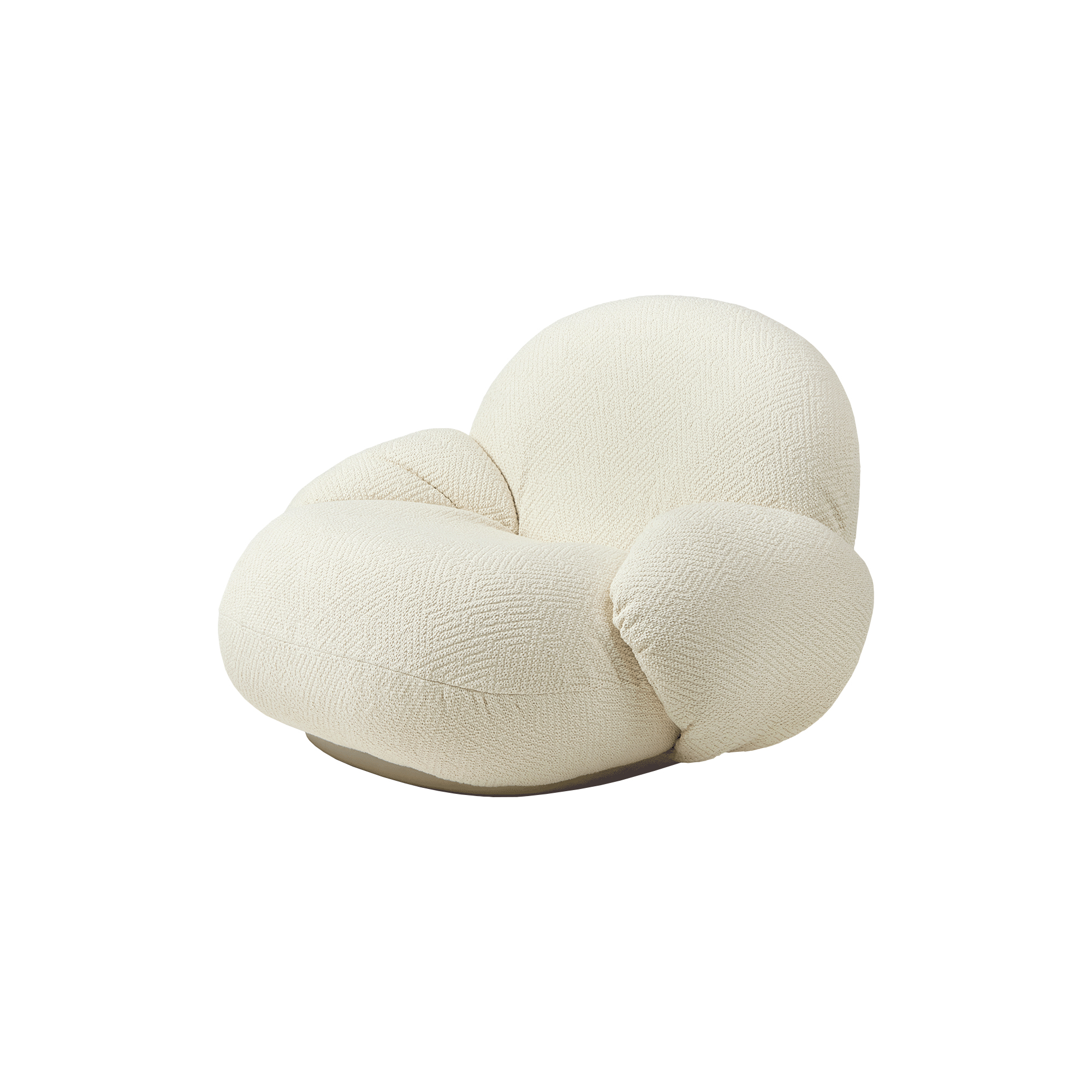 GUBI - Pacha Lounge Chair with Armrests, Dora Boucle 0001 - H: 65 x B: 100 x D: 85 cm.