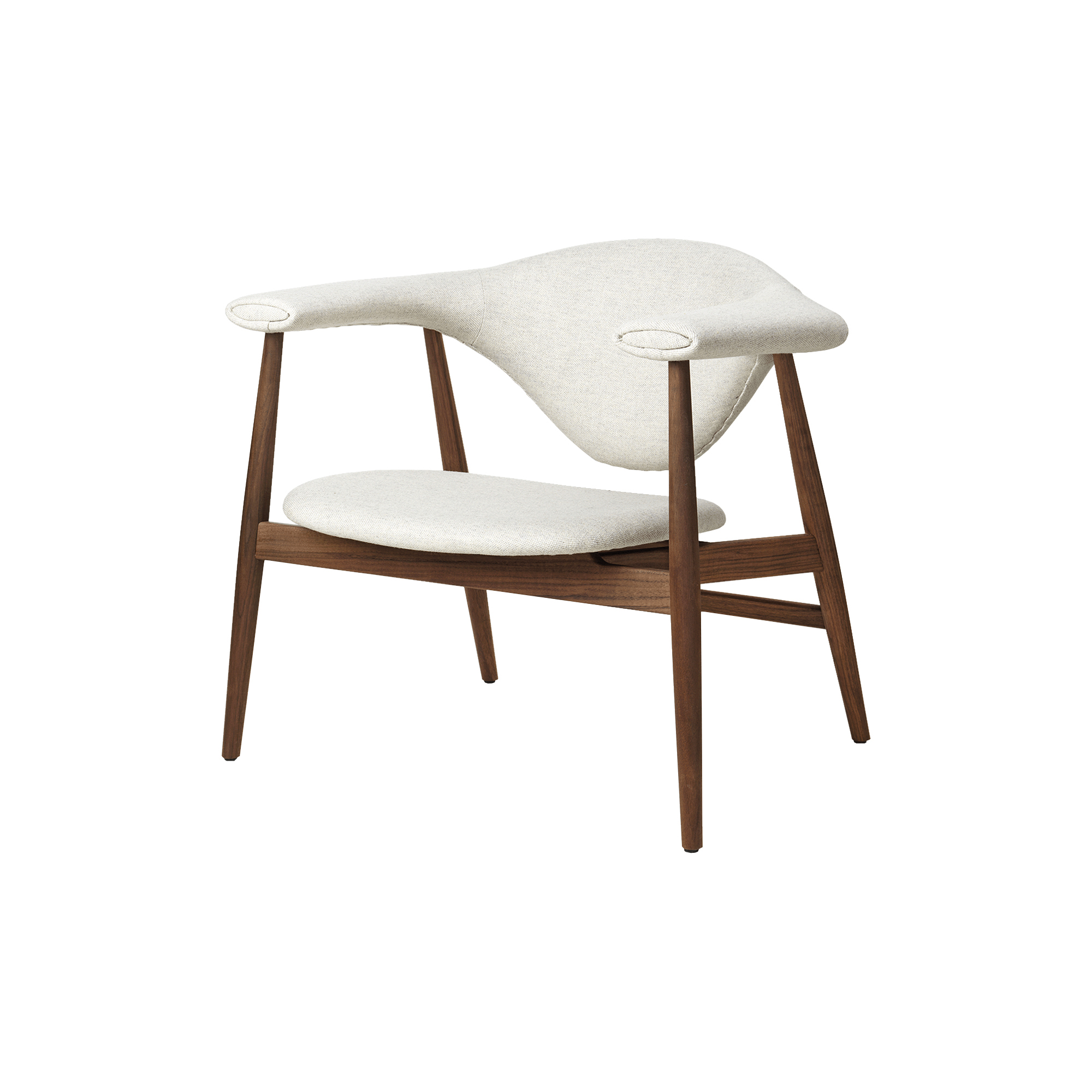 GUBI - Masculo Lounge Chair, Plain 0026/oiled american walnut - H: 70 x B: 81 x D: 64 cm.